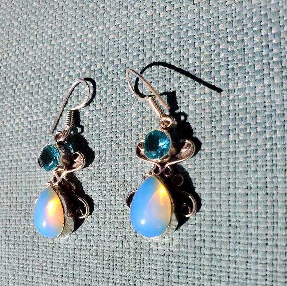 New Fiery Opalite and Blue Quartz Silver Earrings. - Picture 4 of 12